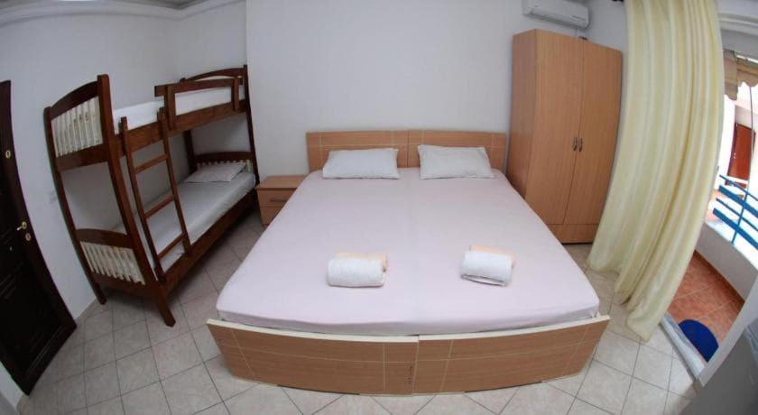 Sea View Apartments Saranda Luaran gambar